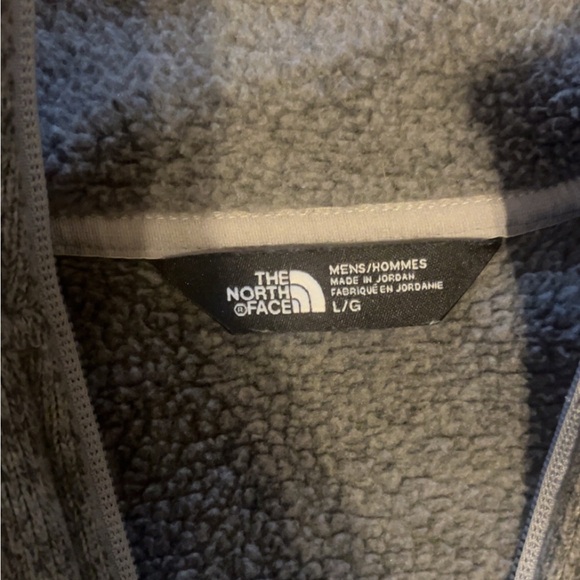 Grey North Face sweater - Picture 3 of 3
